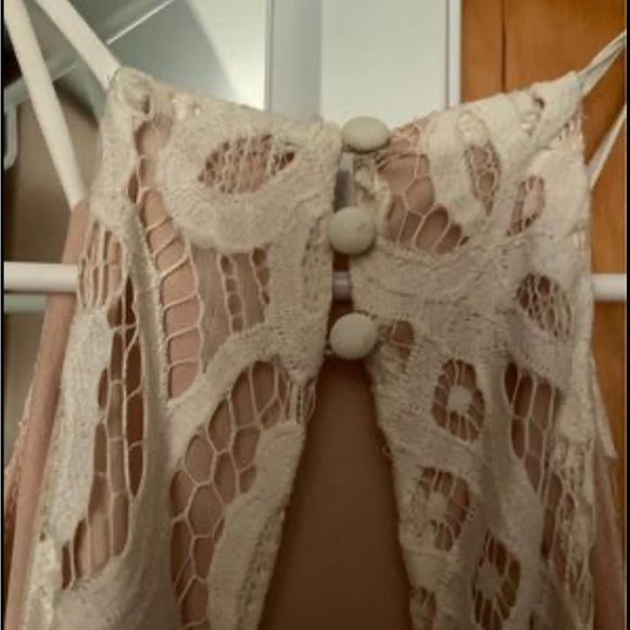 Lulus white and tan lace dress - Picture 3 of 4